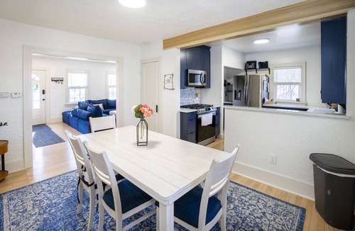 Aksarben - Elmwood Park House | The Fun Family Home Away From Home
