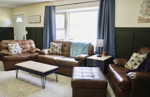 Hamilton House | The George, Quilt Town, USA!