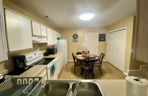 Jacksonville House | The Get-Away-Spot| Cozy & Spacious| Close to base