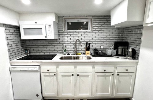 Reisterstown Apartment | The Grace Suite - it's cute