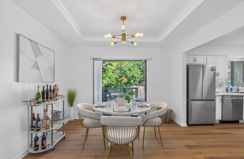 Grandview House | The Grand Estate-Pool 2.5Baths Sleeps 10