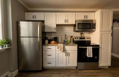 Wilmington Apartment | The Grayson at Park Place - Historic Charm Meets Modern Comfort