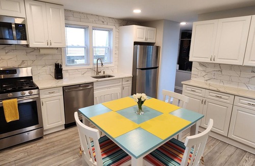 Woodbridge House | The Gumball Bungalow Est. 1886. 1BR Home. Free Smiles