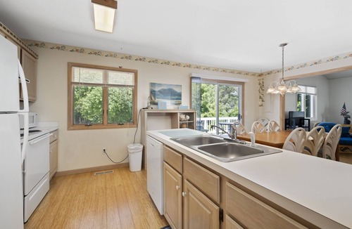 Piney Island House | The Happy Crab by Seaside Vacations & Sales