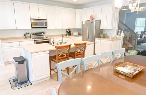 Sunset Island Villa | The Harbor House-Bayside-Pool-2 Blocks from Beach