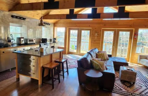 Glen Burnie House | The Hideaway Spot- Waterfront w/Dock on Long Cove