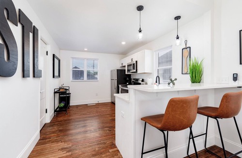Tower Grove South House | The Hill/Dogtown Stylish Retreat
