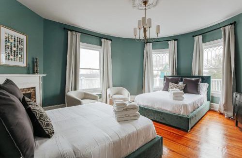 Staunton Hotel | The Historic Berkeley Place