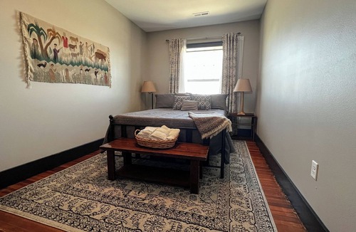 Hartington Hotel | The Hollywood Suite in The Hotel Hartington downtown!