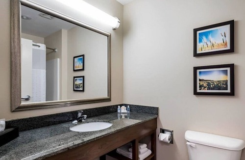 Bonner Springs House | The Ideal Place to Relax & Unwind w/ Our King Room