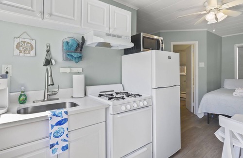 Ocean Grove Bed & Breakfast | The Inn at Ocean Grove - Summer Cottage B