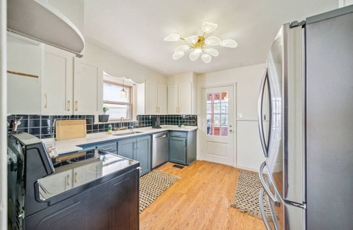 Turner Park House | The Jimi Hendrix Experience