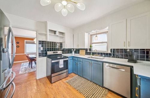 Turner Park House | The Jimi Hendrix Experience