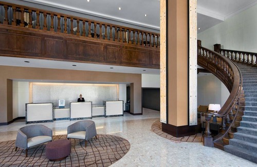 Downtown Lincoln Hotel | The Lincoln Marriott Cornhusker Hotel