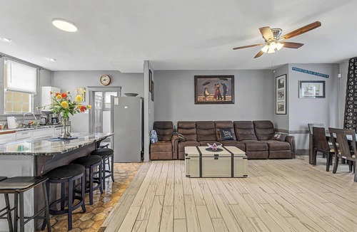 Atlantic City House | The Lucky Stars House - Walk to the Beach and Boardwalk