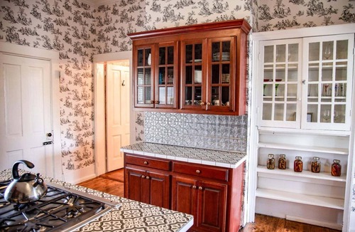 Altamont House | The Manor 1885 Altamont
