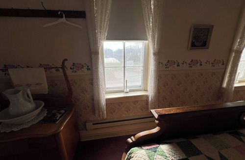 Bentonsport Bed & Breakfast | The Mason Suite – A Grand Historic Guest Room with Timeless Character