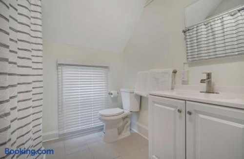 Ocean Grove Hotel | The Melrose