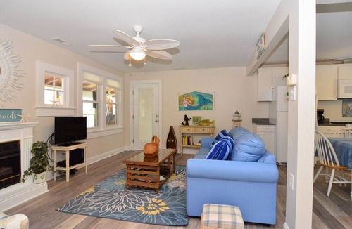 Slaughter Beach Cottage | The Mermaid Cottage WaterFront Cottage
