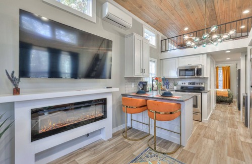 Tracy City Cabin | The Mountaineer at The Retreat at Deer Lick Falls II