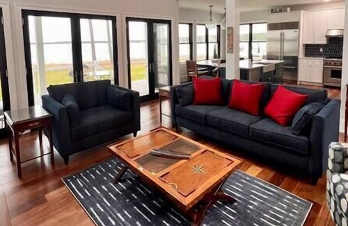 Cambridge House | The Nest at Fishing Creek
