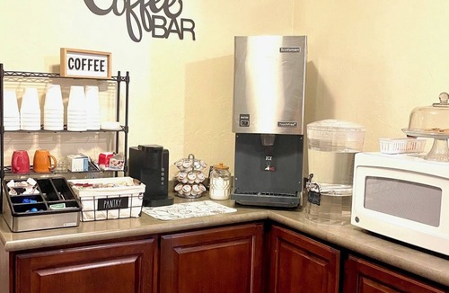 Cushing Hotel | The Oasis Extended Stay