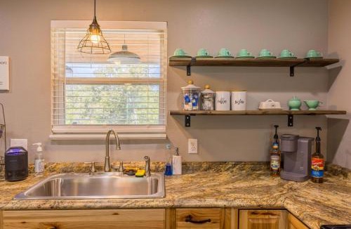 Hoyt House | The Porch House