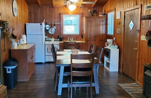 Prosperity Cabin | The Quack Shack