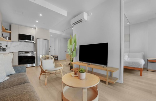 Greenpoint Condo | The Quay by Waypost Hospitality Greenpoint