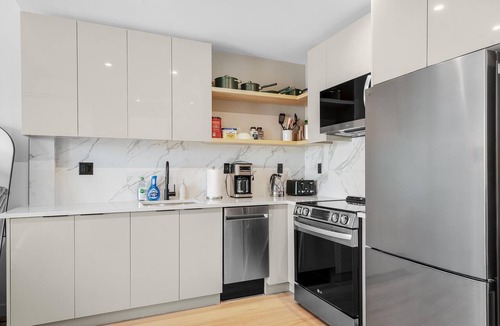 Greenpoint Condo | The Quay by Waypost Hospitality Greenpoint
