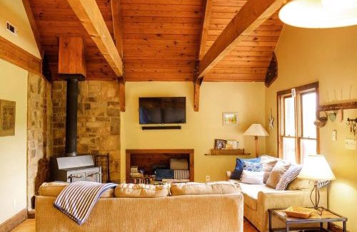 Cave Spring House | The Red Barn