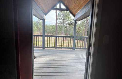 Southern Pines Apartment | The Regal Roost Equestrian Escape- horse accommodations available