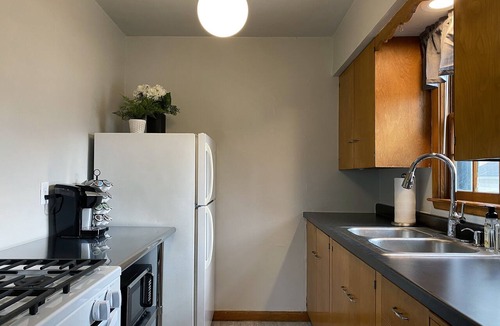 Ames Apartment | The Retreat on Harding