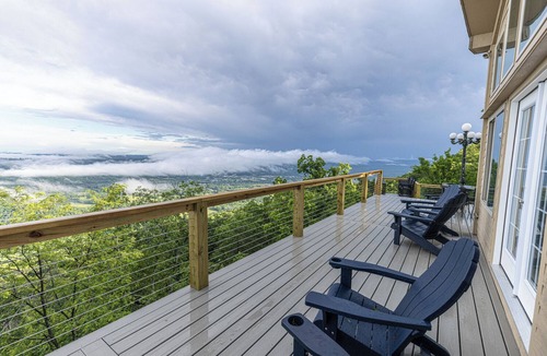 Trenton House | The Rock House - Incredible views, dreamy, and spacious with 3 lofts and library