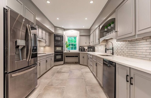 Rockford House | The Rock Royale | 7BR/7BA Estate Sleeps 19