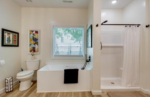 Scottsboro House | 'The Romano Retreat' Modern Lake Guntersville Home