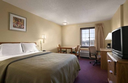 Muscatine Hotel | The Sage Hotel