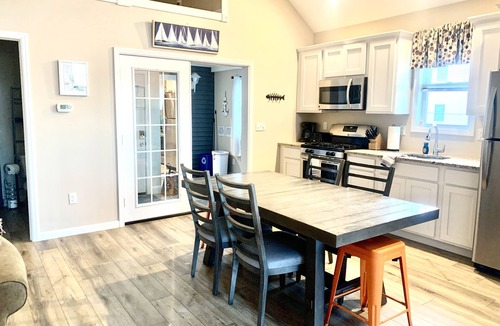 Seaside Heights House | The Salt Life At Seaside-8 bedroom 3 bath, with gameroom and rooftop deck!