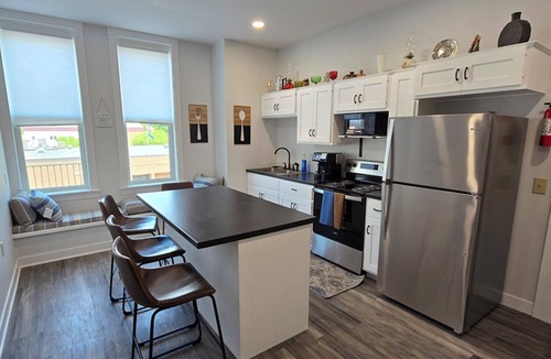 Sleepy Eye Apartment | The Sarah Jean Suite