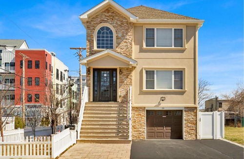 Keansburg House | The Seabreeze Haven