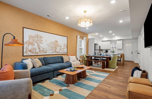 Benson House | The Signature Stay