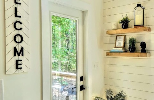 Rutherfordton House | The Stone - Modern Cabin on 40+ acres, 10 mins from Tryon Equestrian Center TIEC