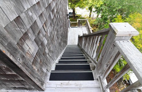 South Harbor Island House | The Treetop WB - Classic Wrightsville Beach Charm, Great Space for Families