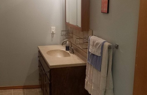 De Smet Apartment | The Vault™ - Family & Outdoor Fun – 2 BR De Smet Getaway with AC