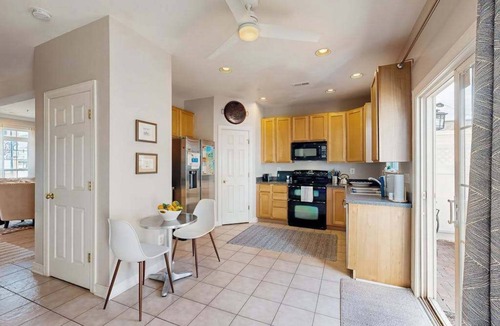 Villages of Five Points Condo | The Villages of Five Points condo w/community pools, tennis courts, shops