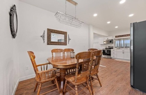 Spearfish House | The White House of Spearfish