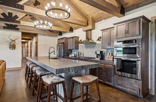 Princeton House | The Wilderness Ranch | Private 440-Acre Luxury Escape w/Hot Tub Outside of Kansas City