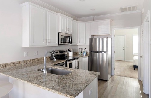 Huntsville Apartment | TheCottages 1BD 6 - One Bedroom Apartment, Sleeps 2