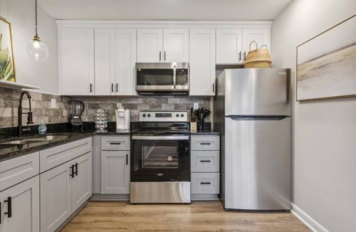 Hampton Apartment | This apartment is a 1 bedroom(s), 1 bathrooms, located in Hampton, VA.