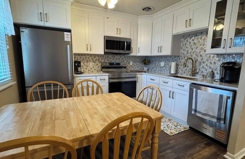 North End Condo | This immaculately maintained and affordable, second floor condo is on a beach block, steps away from the boardwalk